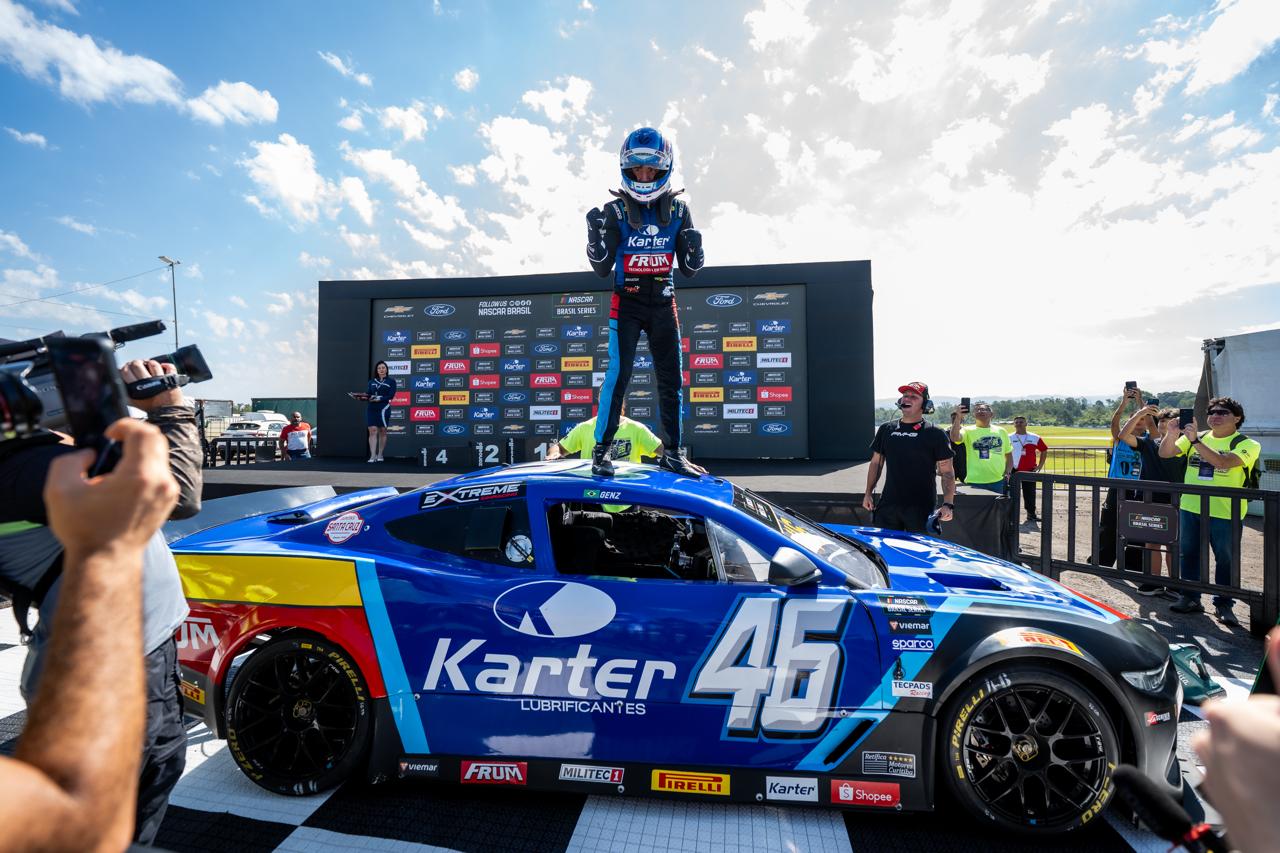 Vitor Genz vence a Sprint Race classificatória e garante o troféu Shopee de pole position