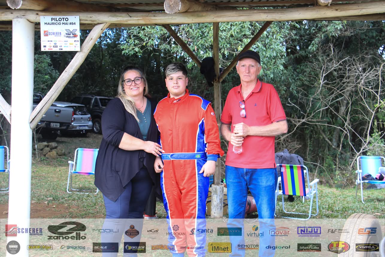 Aos 15 anos, Manica Leite conquista primeira vitória na ZanoelloCup