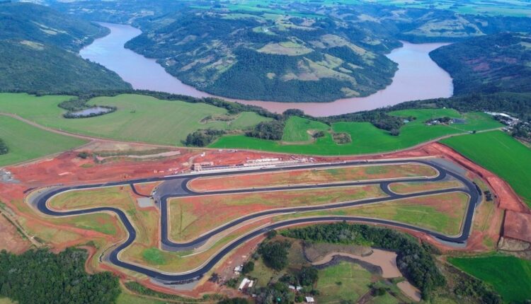 NASCAR Brasil prestigia apresentação do novo autódromo de Chapecó