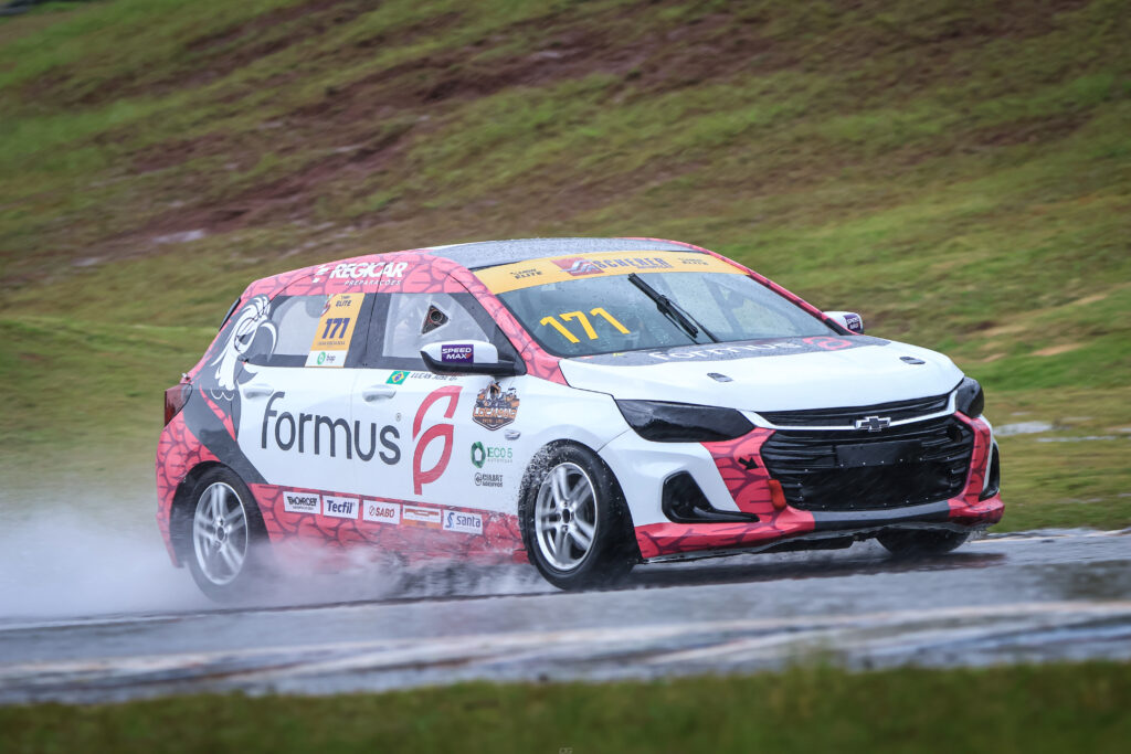 MBR enfrenta pista mista nos primeiros treinos da sexta etapa em Cascavel