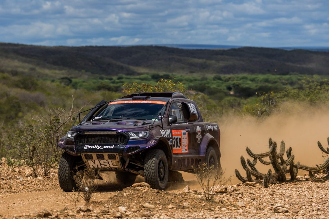 426711_1072439_388_viniciusbranca01_vbr77612_70650